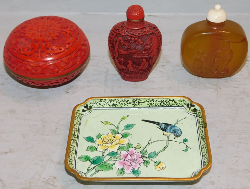 Cinnabar Snuff Bottle, Covered Box, Agate Snuff Bottle, & Enamel Tray (1 of 13)