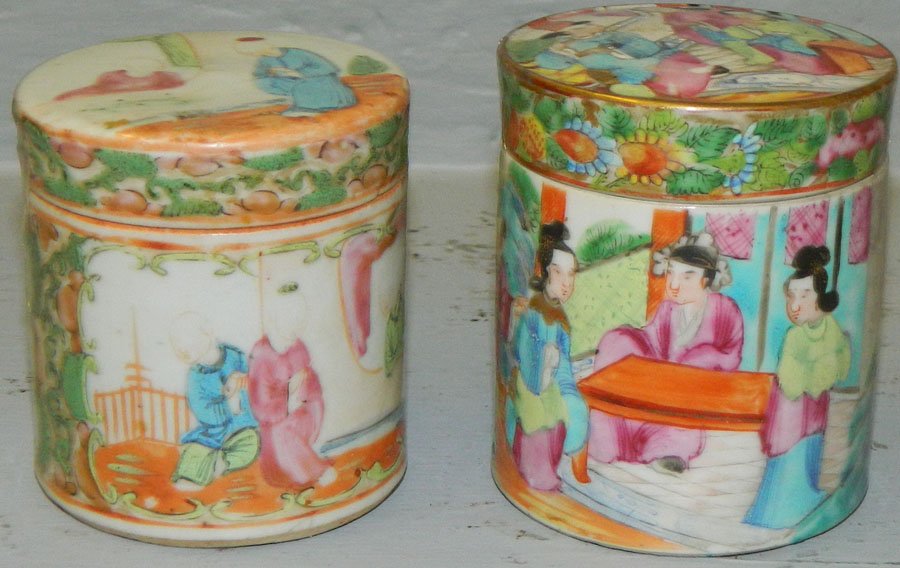 Pair of miniature round covered jars.: Pair of miniature round covered jars. 2 1/2" diameter x 3" tall.
