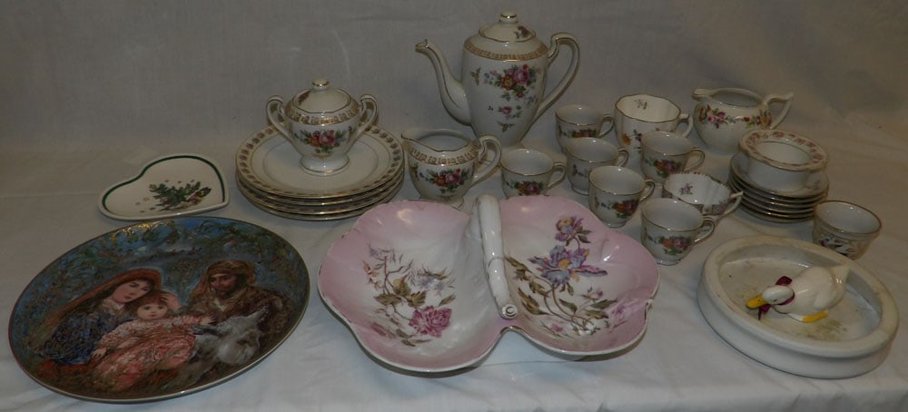 Lot of Hand Painted Porcelain Items (1 of 7)