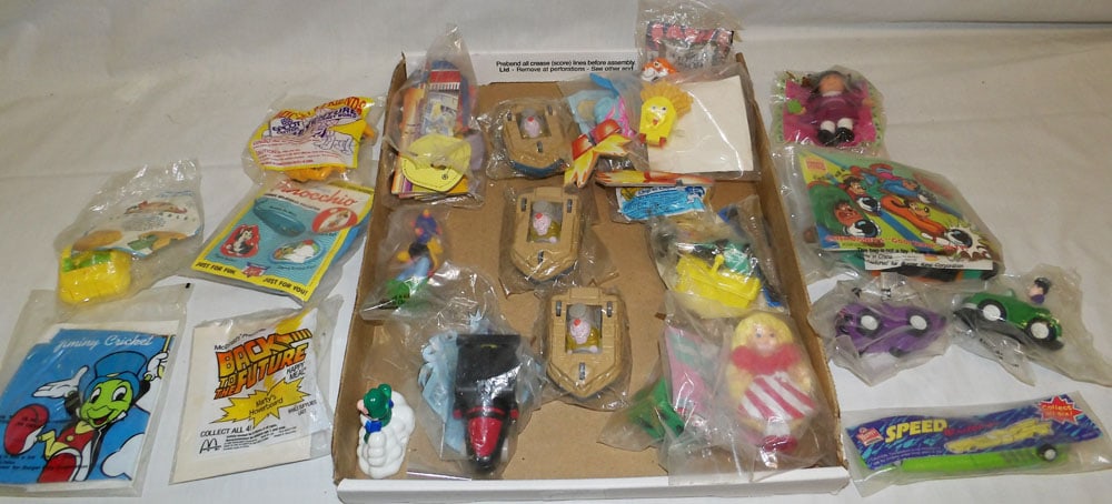 Lot of Vintage Collectible Toys (1 of 7)