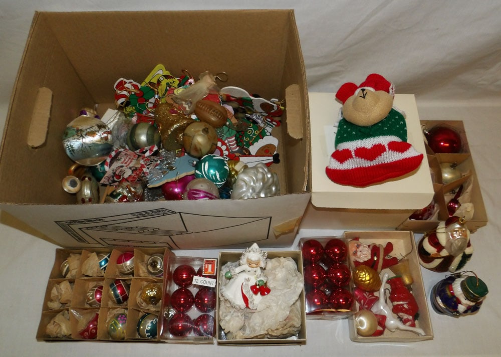 Lot of Christmas Ornaments (1 of 8)
