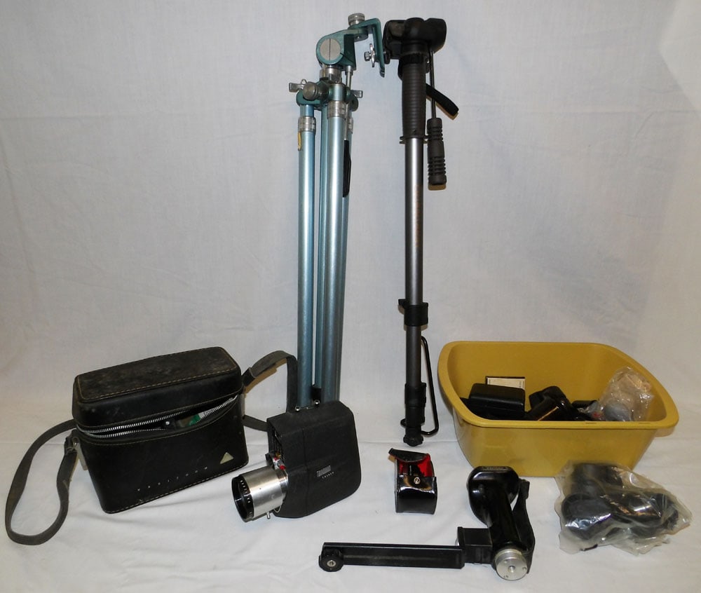 Lot of Vintage Camera & Accessories (1 of 9)