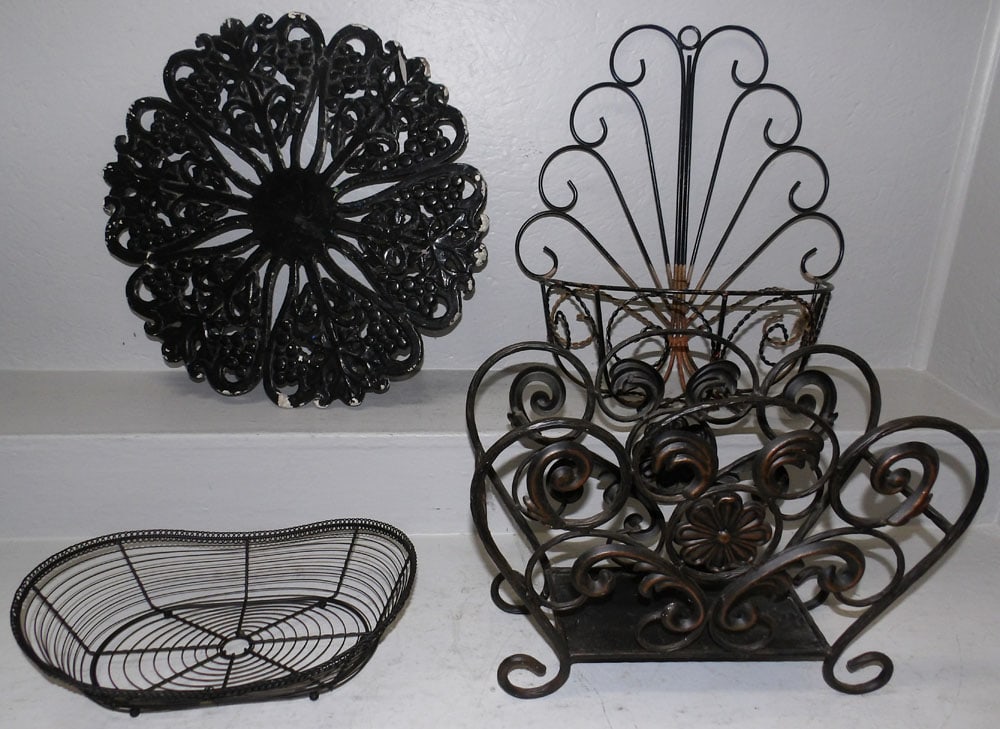 Lot of Metal Items (1 of 3)