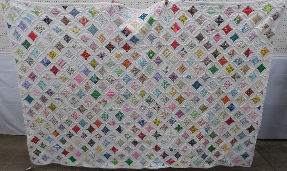 Hand Made Quilt: Hand Made Quilt . 91" x 61" "ALL DESCRIPTIONS AND ANY CONDITION STATEMENT GIVEN BY LANGSTON AUCTION GALLERY ARE STRICTLY?OPINIONS?AND LANGSTON'S SHALL HAVE NO RESPONSIBILITY FOR ERRORS OR