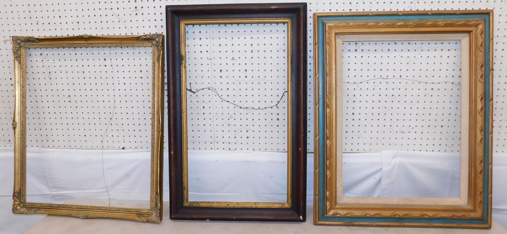 Lot of Frames (1 of 4)