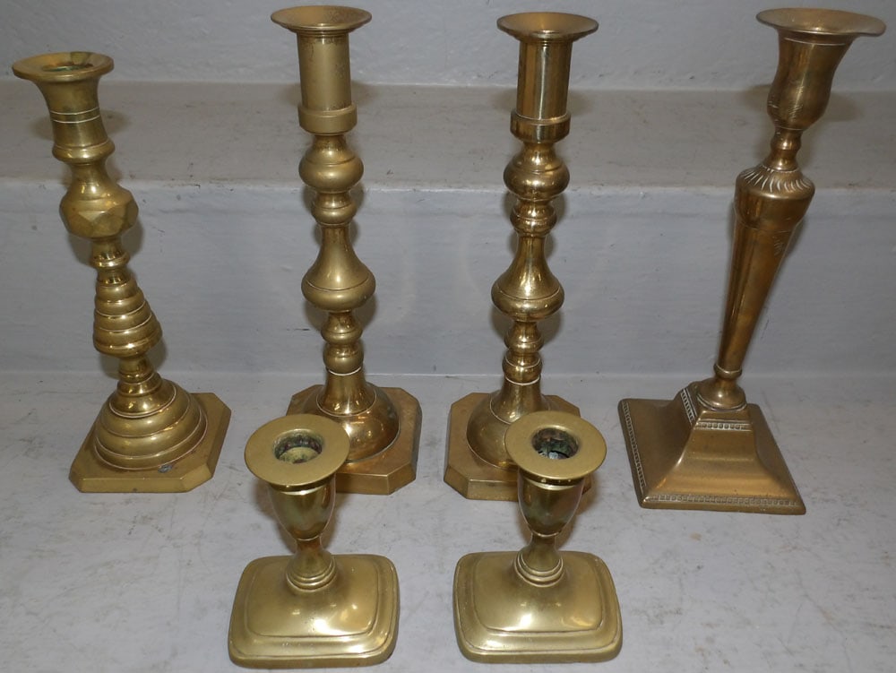 Lot of Brass Candlesticks (1 of 4)