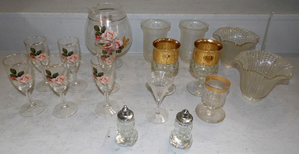 Lot of Glass Items: Lot of Glass Items . Up to 8" H 6" W 3 1/2" D "ALL DESCRIPTIONS AND ANY CONDITION STATEMENT GIVEN BY LANGSTON AUCTION GALLERY ARE STRICTLY?OPINIONS?AND LANGSTON'S SHALL HAVE NO RESPONSIBILITY FOR