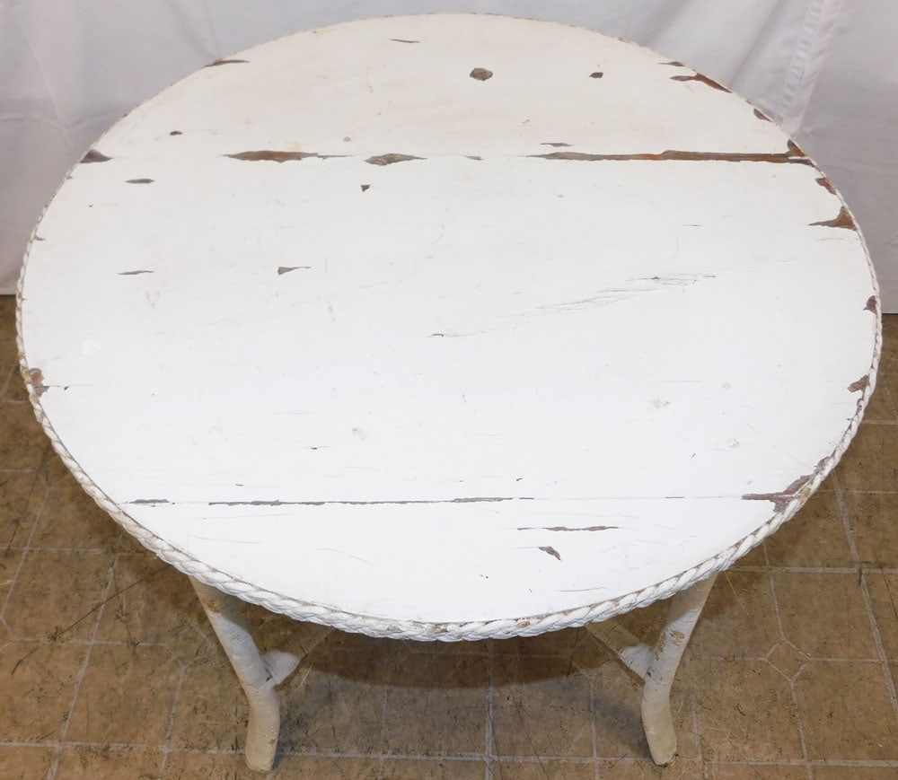 Antique Painted Wicker Round Table - 2