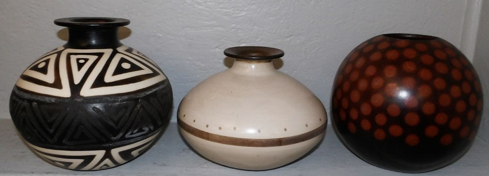 Three Peruvian Pottery Vases (1 of 5)