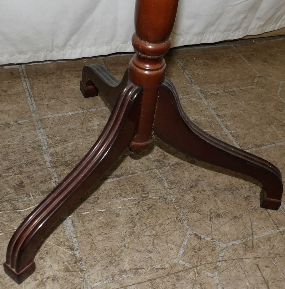 Oval Cherry Tilt Top Stand - 3