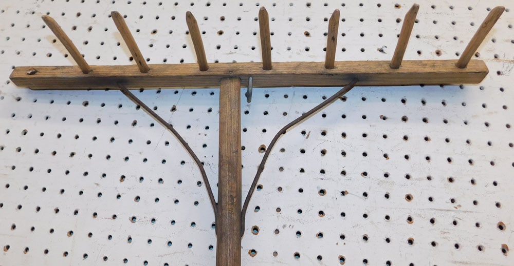 Primitive Oak Rake - 2