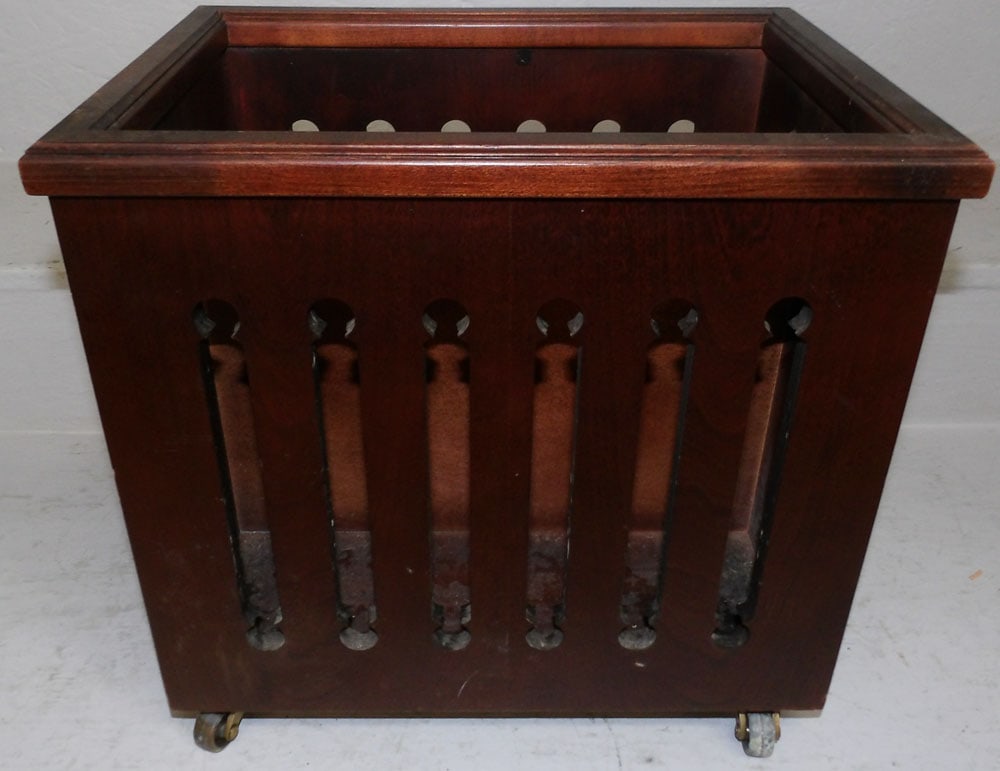 Mahogany Magazine Stand: Mahogany Magazine Stand . 14" H 14 1/2" W 10 1/2" D "ALL DESCRIPTIONS AND ANY CONDITION STATEMENT GIVEN BY LANGSTON AUCTION GALLERY ARE STRICTLY?OPINIONS?AND LANGSTON'S SHALL HAVE NO RESPONSIBILITY