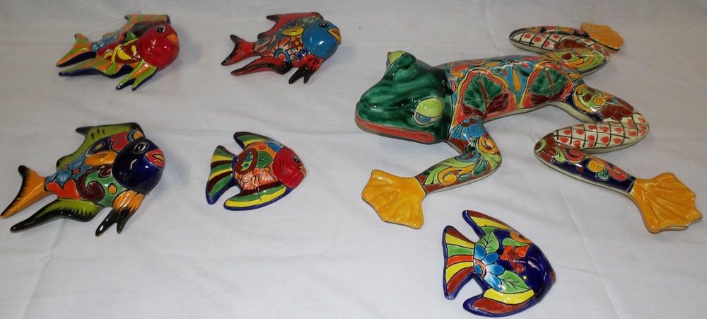 Lot of Painted Pottery Items: Lot of Painted Pottery Items . Up to 22 1/2" L "ALL DESCRIPTIONS AND ANY CONDITION STATEMENT GIVEN BY LANGSTON AUCTION GALLERY ARE STRICTLY?OPINIONS?AND LANGSTON'S SHALL HAVE NO RESPONSIBILITY FOR