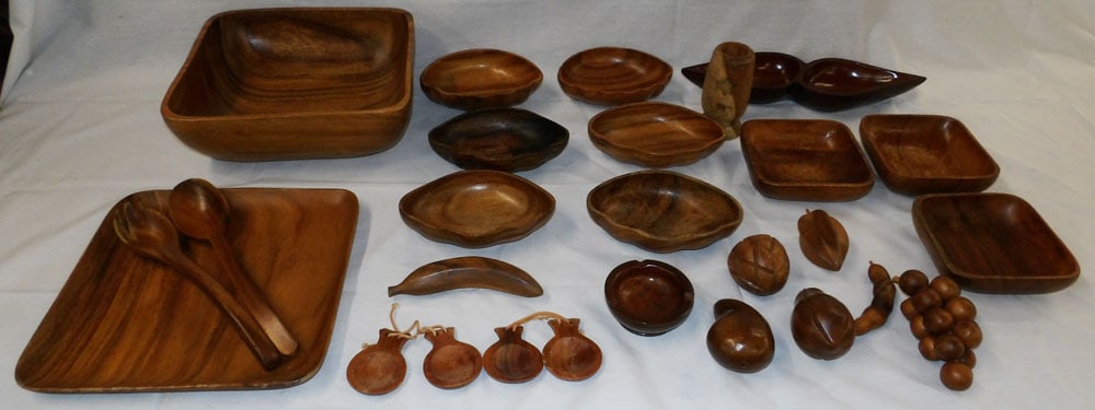 Lot of Wood Items: Lot of Wood Items. Up to 4" H 12" W 8" D "ALL DESCRIPTIONS AND ANY CONDITION STATEMENT GIVEN BY LANGSTON AUCTION GALLERY ARE STRICTLY?OPINIONS?AND LANGSTON'S SHALL HAVE NO RESPONSIBILITY FOR ERRORS