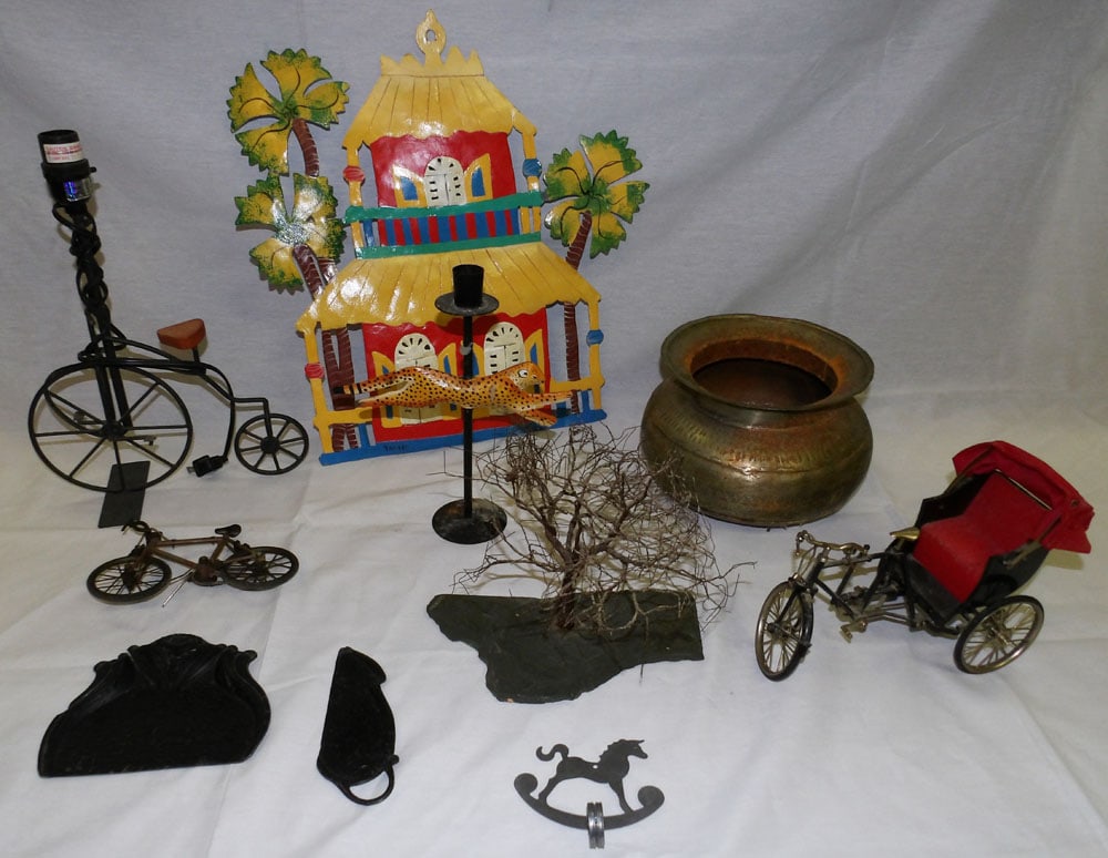 Lot of Decorative Metal Items (1 of 3)