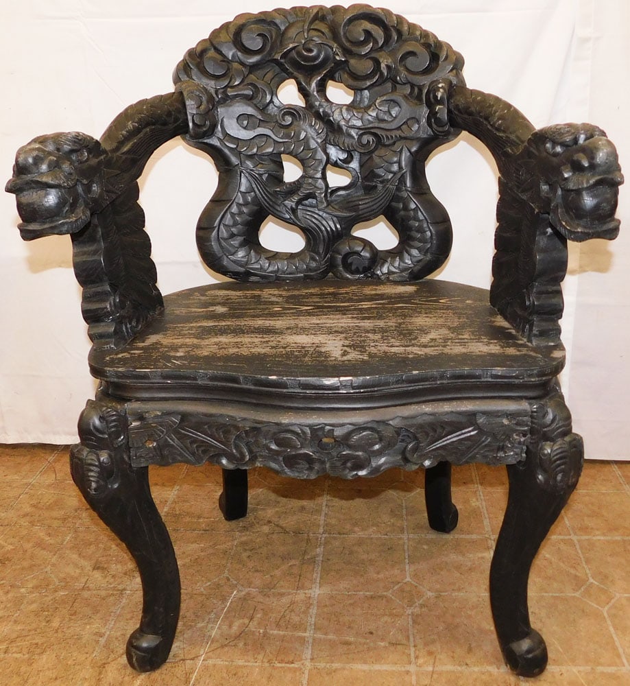 Antique Oriental Painted Carved Wood Dragon Arm Chair: Antique Oriental Painted Carved Wood Dragon Arm Chair . 35 1/4" H 25" W 21" D ALL DESCRIPTIONS AND ANY CONDITION STATEMENT GIVEN BY LANGSTON AUCTION GALLERY ARE STRICTLY OPINIONS AND LANGSTON'S SHALL 