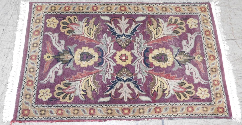 2' x 3' 2" Hand Made Oriental Rug: 2' x 3' 2" Hand Made Oriental Rug. ALL DESCRIPTIONS AND ANY CONDITION STATEMENT GIVEN BY LANGSTON AUCTION GALLERY ARE STRICTLY OPINIONS AND LANGSTON'S SHALL HAVE NO RESPONSIBILITY FOR ERRORS OR OMISSI