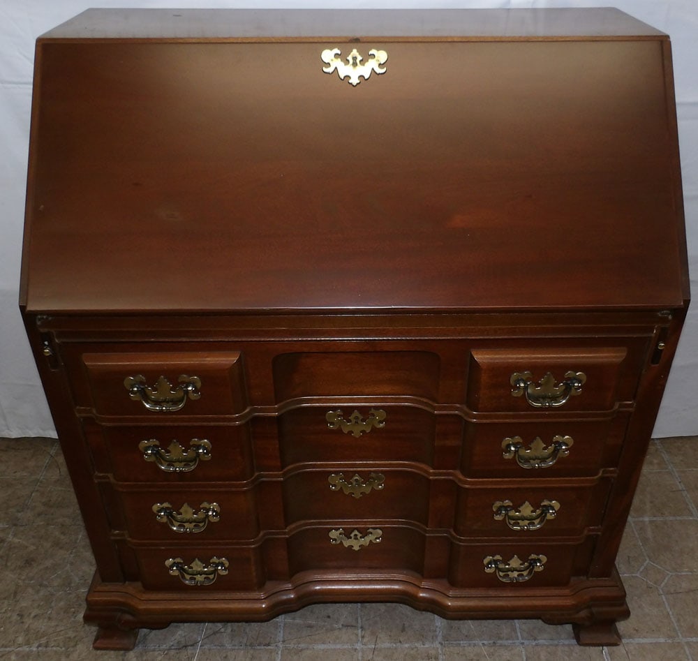 Mahogany Block Form Drawer Slant Front Desk by Maddox (1 of 10)