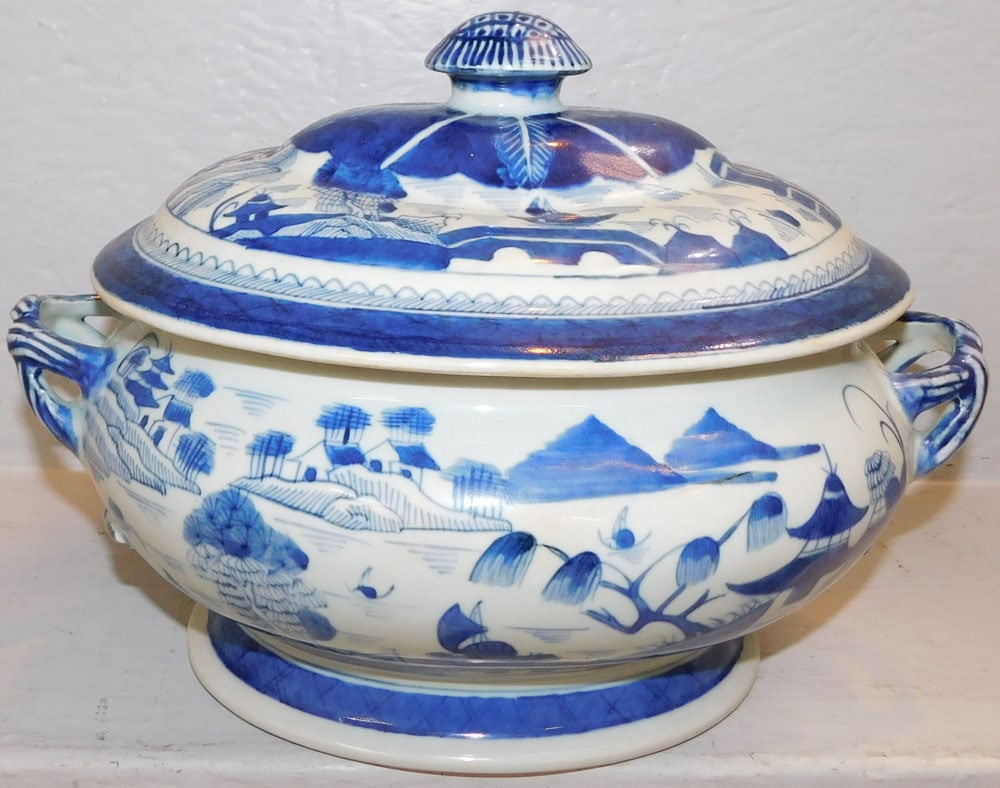 Canton Porcelain Blue & White Two Handled Tureen (1 of 7)