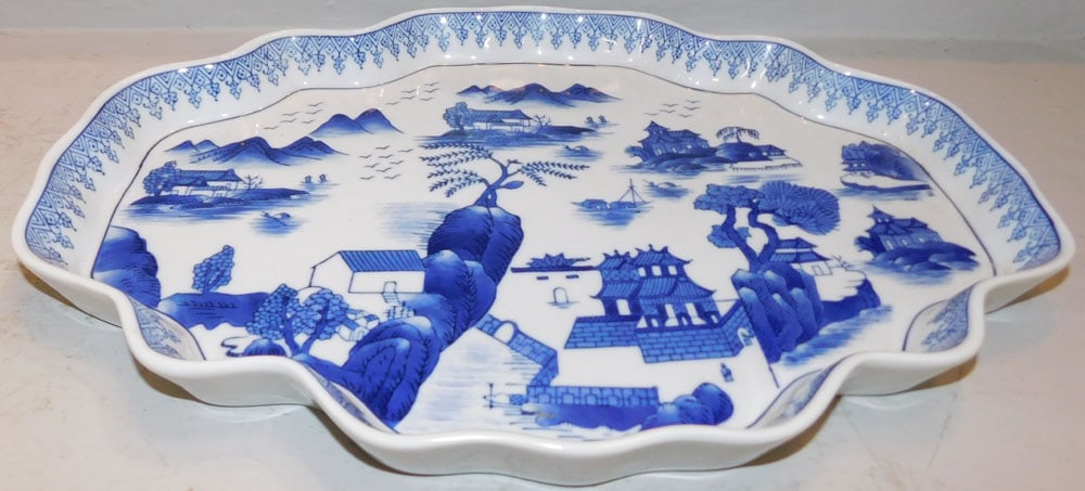 Canton Blue & White Porcelain Tray by Bombay: Canton Blue & White Porcelain Tray by Bombay. 16 1/4" x 11 1/2" ALL DESCRIPTIONS AND ANY CONDITION STATEMENT GIVEN BY LANGSTON AUCTION GALLERY ARE STRICTLY OPINIONS AND LANGSTON'S SHALL HAVE NO
