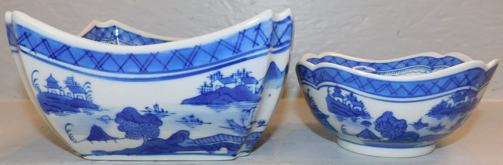 Two Canton Blue & White Porcelain Bowls: Two Canton Blue & White Porcelain Bowls . Up to 3 1/2" H 6 1/2" Dia. ALL DESCRIPTIONS AND ANY CONDITION STATEMENT GIVEN BY LANGSTON AUCTION GALLERY ARE STRICTLY OPINIONS AND LANGSTON'S SHALL HAVE NO