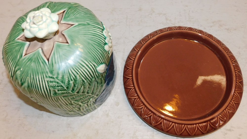 Majolica Two Part Cheese Keep - 4