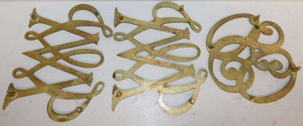 Three Brass VA Metalcrafters Trivets: Three Brass VA Metalcrafters Trivets . Up to 6" Dia. ALL DESCRIPTIONS AND ANY CONDITION STATEMENT GIVEN BY LANGSTON AUCTION GALLERY ARE STRICTLY OPINIONS AND LANGSTON'S SHALL HAVE NO RESPONSIBILITY