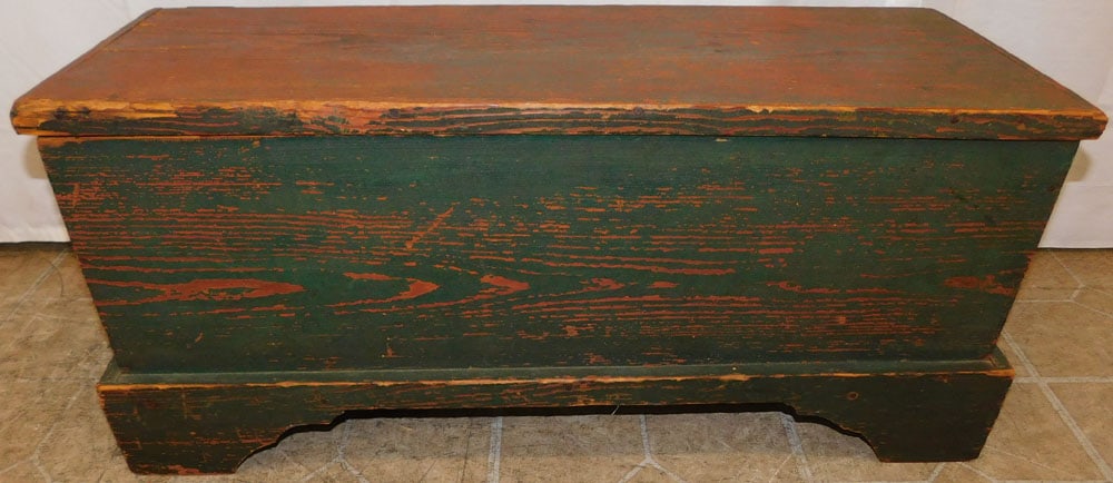 Antique Painted Heart Pine Box (1 of 5)