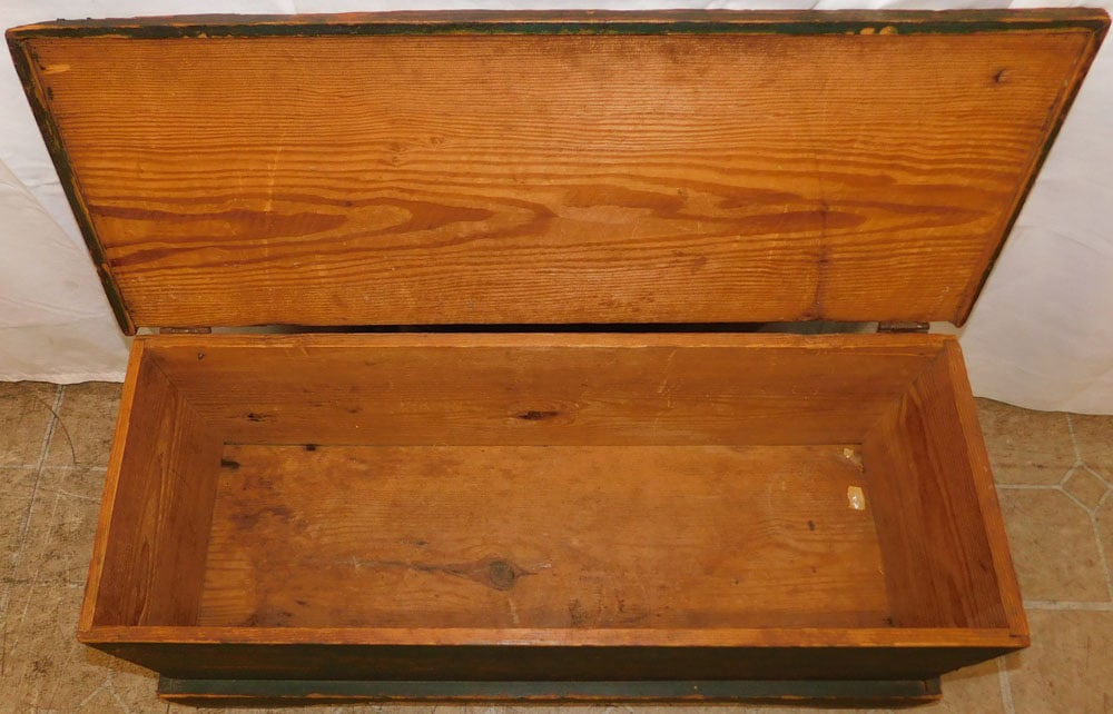 Antique Painted Heart Pine Box - 3