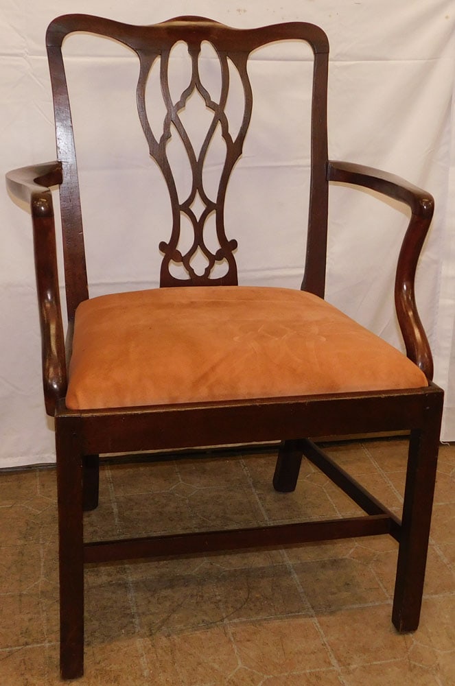 19th Century Mahogany Arm Chair: 19th Century Mahogany Arm Chair . 38 1/4" H 27 1/2" W 21" D ALL DESCRIPTIONS AND ANY CONDITION STATEMENT GIVEN BY LANGSTON AUCTION GALLERY ARE STRICTLY OPINIONS AND LANGSTON'S SHALL HAVE NO
