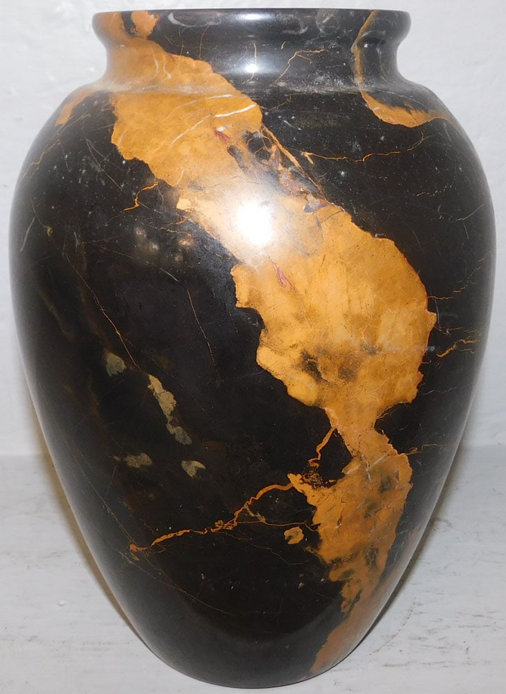 Marble Vase: Marble Vase. 10" H 6 1/2" Dia. ALL DESCRIPTIONS AND ANY CONDITION STATEMENT GIVEN BY LANGSTON AUCTION GALLERY ARE STRICTLY OPINIONS AND LANGSTON'S SHALL HAVE NO RESPONSIBILITY FOR ERRORS OR OMISSIONS.