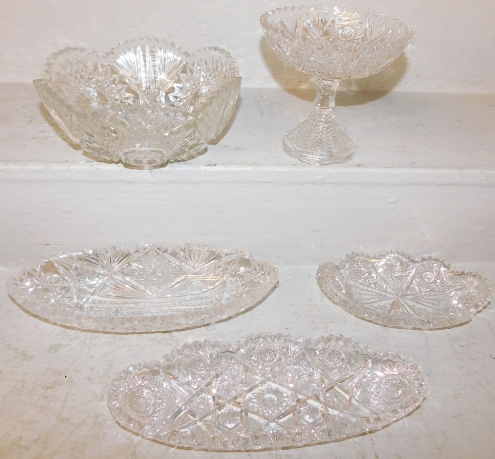 Lot of Cut Glass Bowls & Compote: Lot of Cut Glass Bowls & Compote . Up to 11 1/2" W ALL DESCRIPTIONS AND ANY CONDITION STATEMENT GIVEN BY LANGSTON AUCTION GALLERY ARE STRICTLY OPINIONS AND LANGSTON'S SHALL HAVE NO RESPONSIBILITY FOR