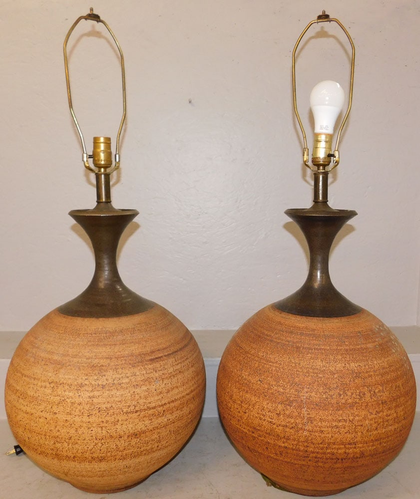 Pair of Modern Pottery Vases Made Into Lamps: Pair of Modern Pottery Vases Made Into Lamps . 34" H 14" Dia. ALL DESCRIPTIONS AND ANY CONDITION STATEMENT GIVEN BY LANGSTON AUCTION GALLERY ARE STRICTLY OPINIONS AND LANGSTON'S SHALL HAVE NO