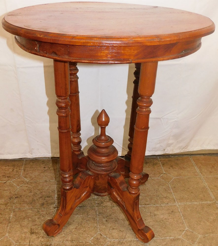 Round Mahogany Stand: Round Mahogany Stand . 25 1/2" H 19 1/2" Dia. ALL DESCRIPTIONS AND ANY CONDITION STATEMENT GIVEN BY LANGSTON AUCTION GALLERY ARE STRICTLY OPINIONS AND LANGSTON'S SHALL HAVE NO RESPONSIBILITY FOR