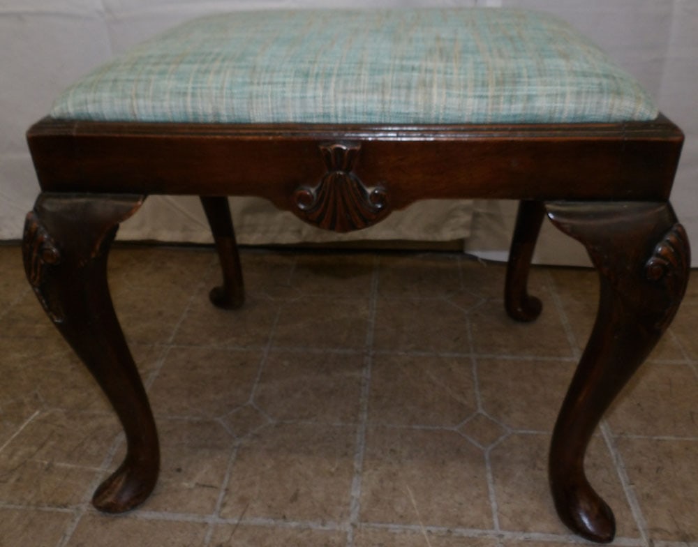 Antique Walnut Upholstered Top Bench: Antique Walnut Upholstered Top Bench . 17 1/2" H 22" W 18" D ALL DESCRIPTIONS AND ANY CONDITION STATEMENT GIVEN BY LANGSTON AUCTION GALLERY ARE STRICTLY OPINIONS AND LANGSTON'S SHALL HAVE NO