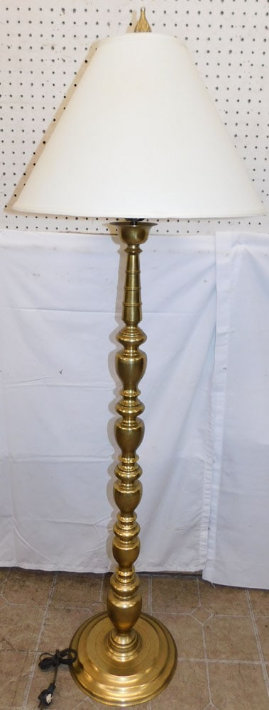 Brass Floor Lamp: Brass Floor Lamp. 59 3/4" H 19" Dia. ALL DESCRIPTIONS AND ANY CONDITION STATEMENT GIVEN BY LANGSTON AUCTION GALLERY ARE STRICTLY OPINIONS AND LANGSTON'S SHALL HAVE NO RESPONSIBILITY FOR ERRORS OR