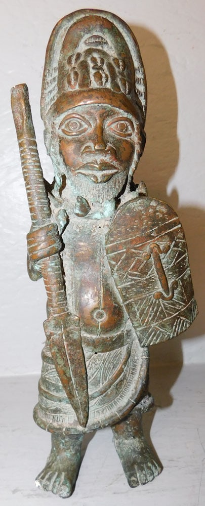 Antique Bronze Sculpture of Warrior: Antique Bronze Sculpture of Warrior. 13" H 5" W ALL DESCRIPTIONS AND ANY CONDITION STATEMENT GIVEN BY LANGSTON AUCTION GALLERY ARE STRICTLY OPINIONS AND LANGSTON'S SHALL HAVE NO RESPONSIBILITY FOR ERR
