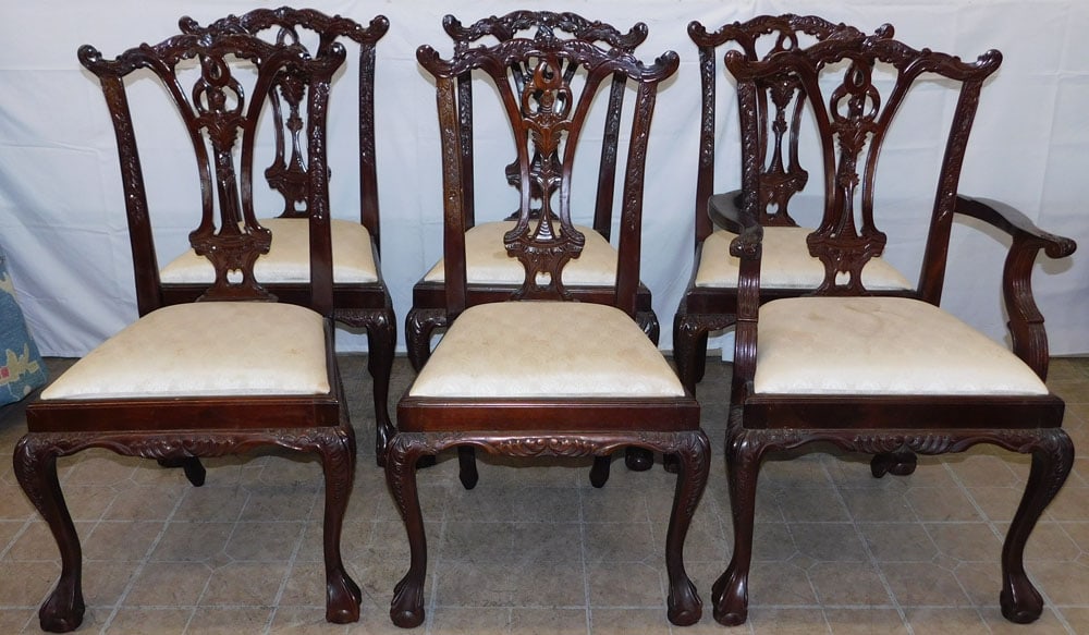 Set of Six Carved Mahogany Chippendale Style Dining Chairs: Set of Six Carved Mahogany Chippendale Style Dining Chairs . 40 1/2" H 24 1/2" W 20" D ALL DESCRIPTIONS AND ANY CONDITION STATEMENT GIVEN BY LANGSTON AUCTION GALLERY ARE STRICTLY OPINIONS AND