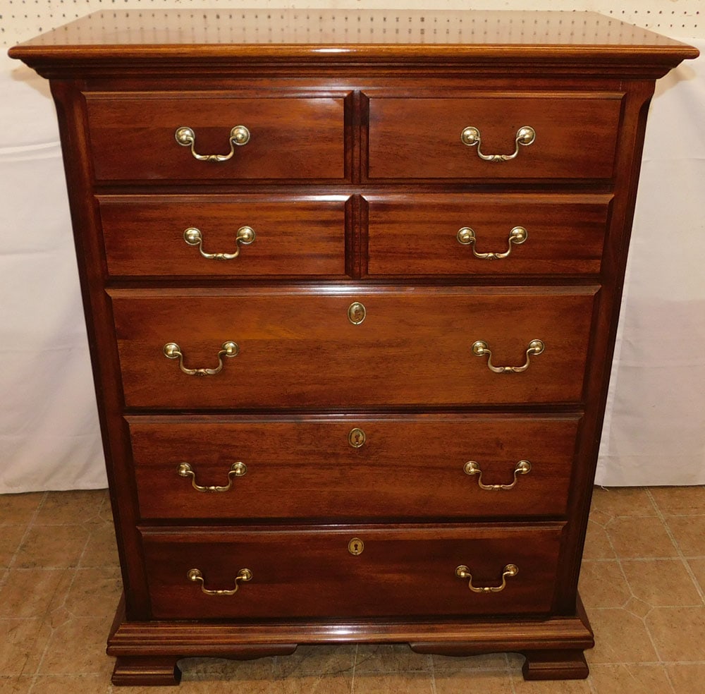 Mahogany Five Drawer Chest by Kincaid: Mahogany Five Drawer Chest by Kincaid . 46" H 36" W 19 1/4" D ALL DESCRIPTIONS AND ANY CONDITION STATEMENT GIVEN BY LANGSTON AUCTION GALLERY ARE STRICTLY OPINIONS AND LANGSTON'S SHALL HAVE NO