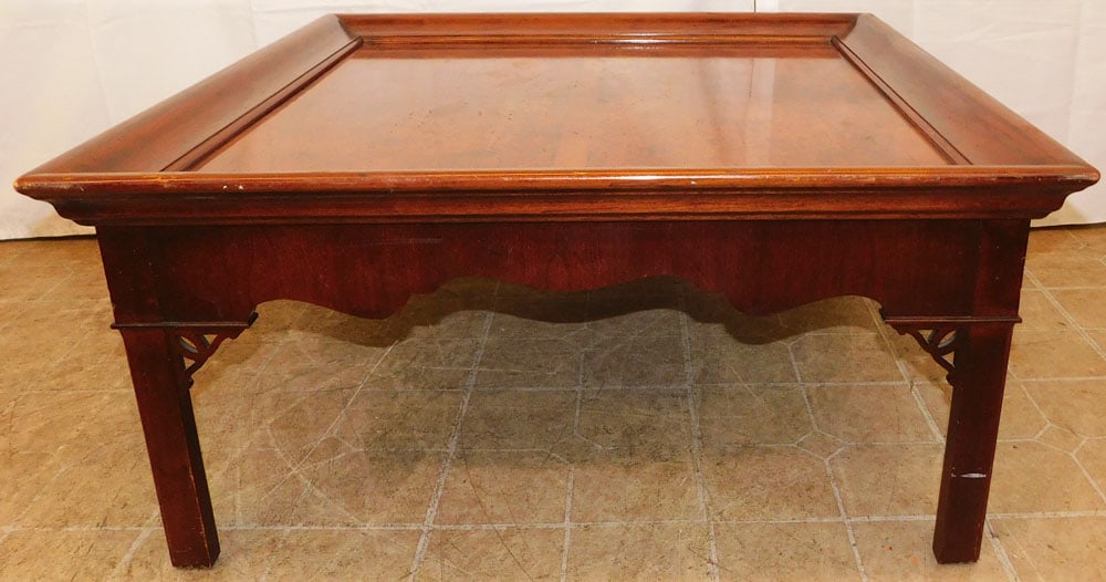 Cherry & Burled Wood Top Cocktail Table by Hekman: Cherry & Burled Wood Top Cocktail Table by Hekman. 17 1/4" H 36" Dia. ALL DESCRIPTIONS AND ANY CONDITION STATEMENT GIVEN BY LANGSTON AUCTION GALLERY ARE STRICTLY OPINIONS AND LANGSTON'S SHALL HAVE NO 