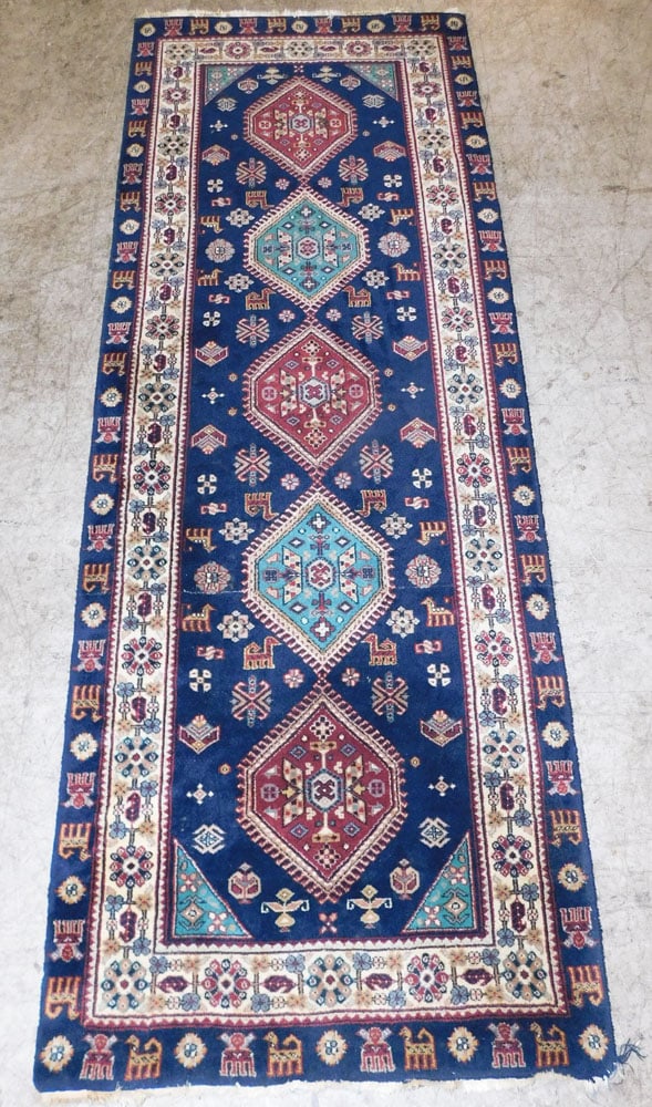 2' 10 x 7' 9" Hand Made Oriental Rug: 2' 10 x 7' 9" Hand Made Oriental Rug. ALL DESCRIPTIONS AND ANY CONDITION STATEMENT GIVEN BY LANGSTON AUCTION GALLERY ARE STRICTLY OPINIONS AND LANGSTON'S SHALL HAVE NO RESPONSIBILITY FOR ERRORS OR OMI