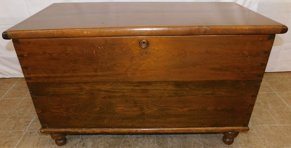 Antique Pine Blanket Chest (1 of 6)