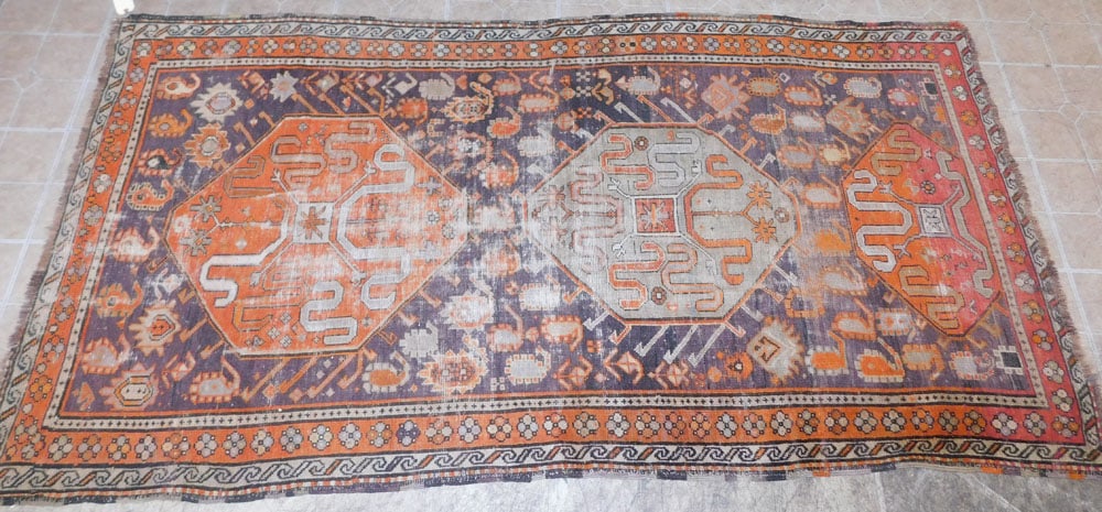 4' 1" x 7' 8" Antique Hand Made Oriental Rug: 4' 1" x 7' 8" Antique Hand Made Oriental Rug. ALL DESCRIPTIONS AND ANY CONDITION STATEMENT GIVEN BY LANGSTON AUCTION GALLERY ARE STRICTLY OPINIONS AND LANGSTON'S SHALL HAVE NO RESPONSIBILITY FOR ERROR