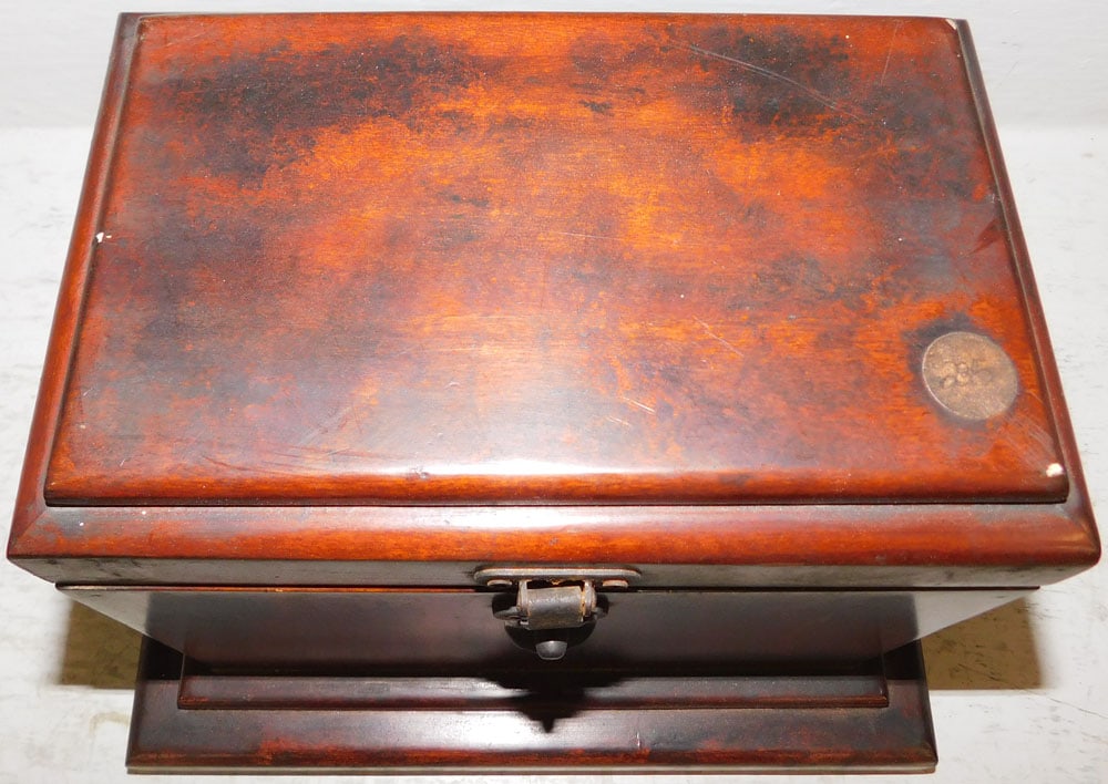 Cherry Lift Top Box - 2