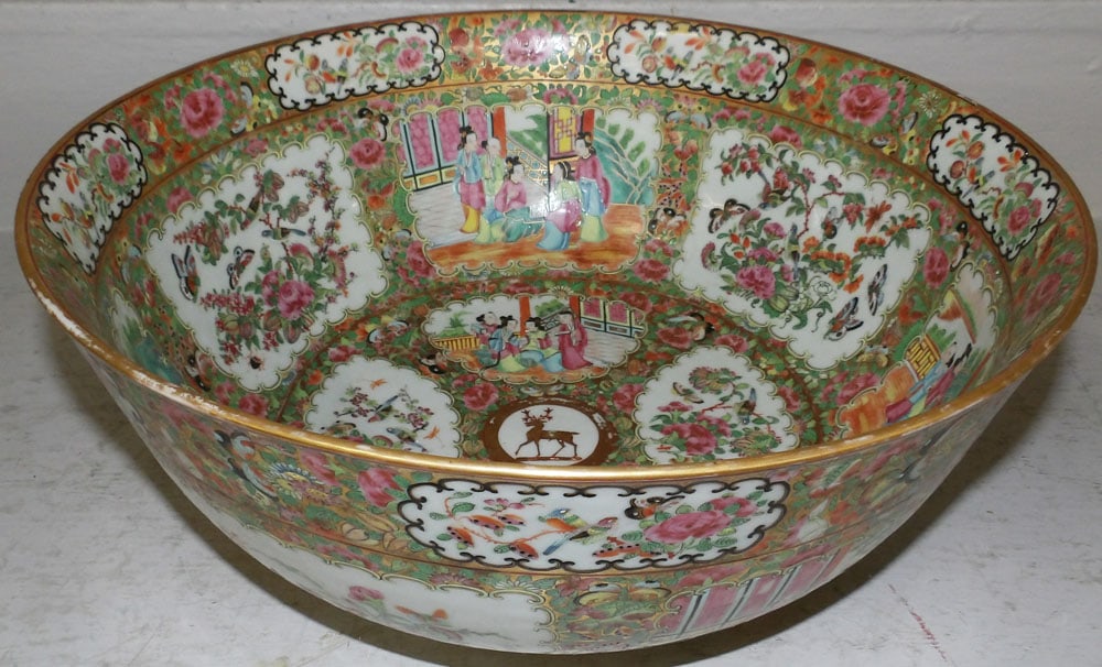 19th Century Rose Medallion Punch Bowl: 19th Century Rose Medallion Punch Bowl. 6 1/2" H 15 1/2" Dia. ALL DESCRIPTIONS AND ANY CONDITION STATEMENT GIVEN BY LANGSTON AUCTION GALLERY ARE STRICTLY OPINIONS AND LANGSTON'S SHALL HAVE NO