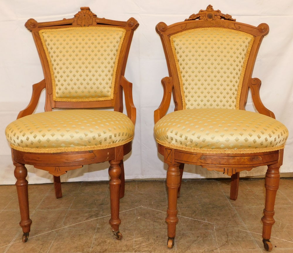 Pair of Antique Walnut Victorian Hip Rest Parlor Chairs: Pair of Antique Walnut Victorian Hip Rest Parlor Chairs . 36 1/4" H 19 3/4" W 24" D ALL DESCRIPTIONS AND ANY CONDITION STATEMENT GIVEN BY LANGSTON AUCTION GALLERY ARE STRICTLY OPINIONS AND LANGSTON'S