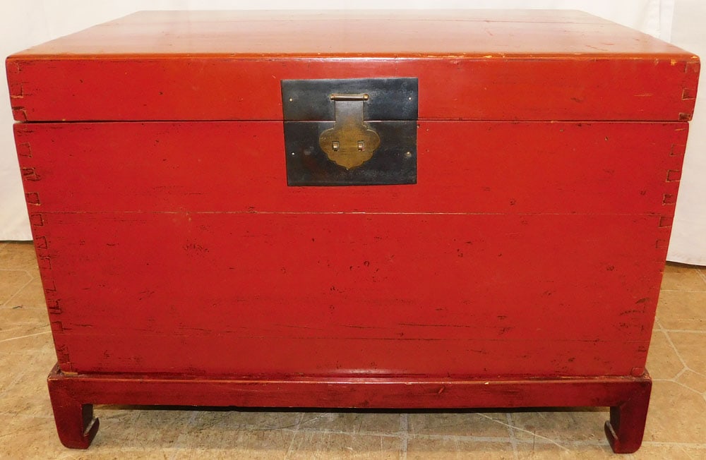 Oriental Red Lacquered Wood Box on Stand: Oriental Red Lacquered Wood Box on Stand. 21" H 31" W 19 3/4" D ALL DESCRIPTIONS AND ANY CONDITION STATEMENT GIVEN BY LANGSTON AUCTION GALLERY ARE STRICTLY OPINIONS AND LANGSTON'S SHALL HAVE NO RESPON