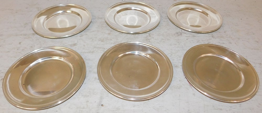 Six Sterling Bread & Butter Plates by Gorham, 15.09 ozt.: Six Sterling Bread & Butter Plates by Gorham, 15.09 ozt.. 6" Dia. ALL DESCRIPTIONS AND ANY CONDITION STATEMENT GIVEN BY LANGSTON AUCTION GALLERY ARE STRICTLY OPINIONS AND LANGSTON'S SHALL HAVE NO RESP