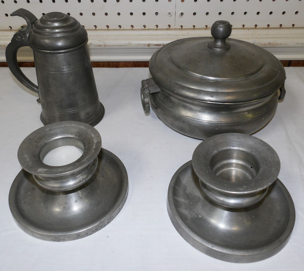 Lot of Pewter Items (1 of 4)
