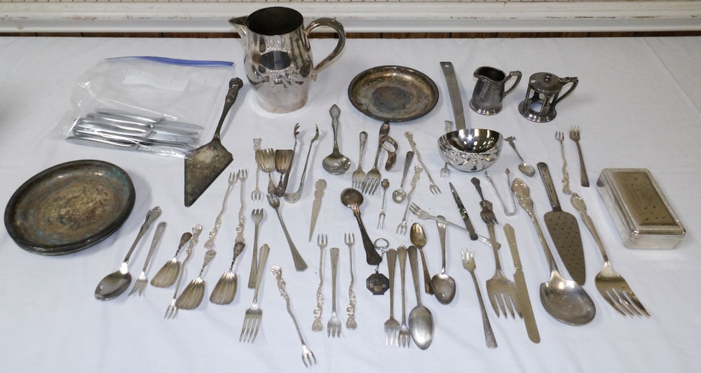Lot of Silverplated Items (1 of 5)